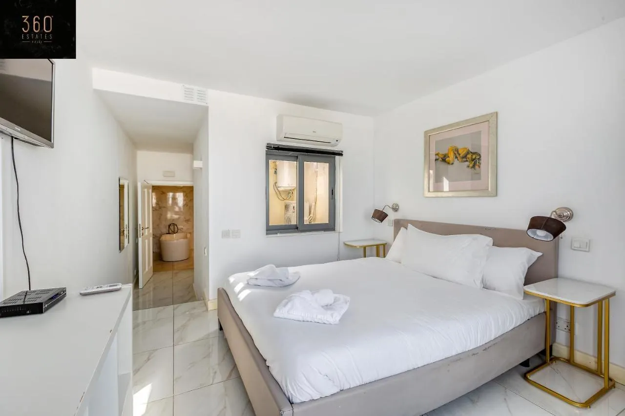 Apartment Mesmerising Views For A 2Br Apt In The Capital By 360 Estates Valletta Malta